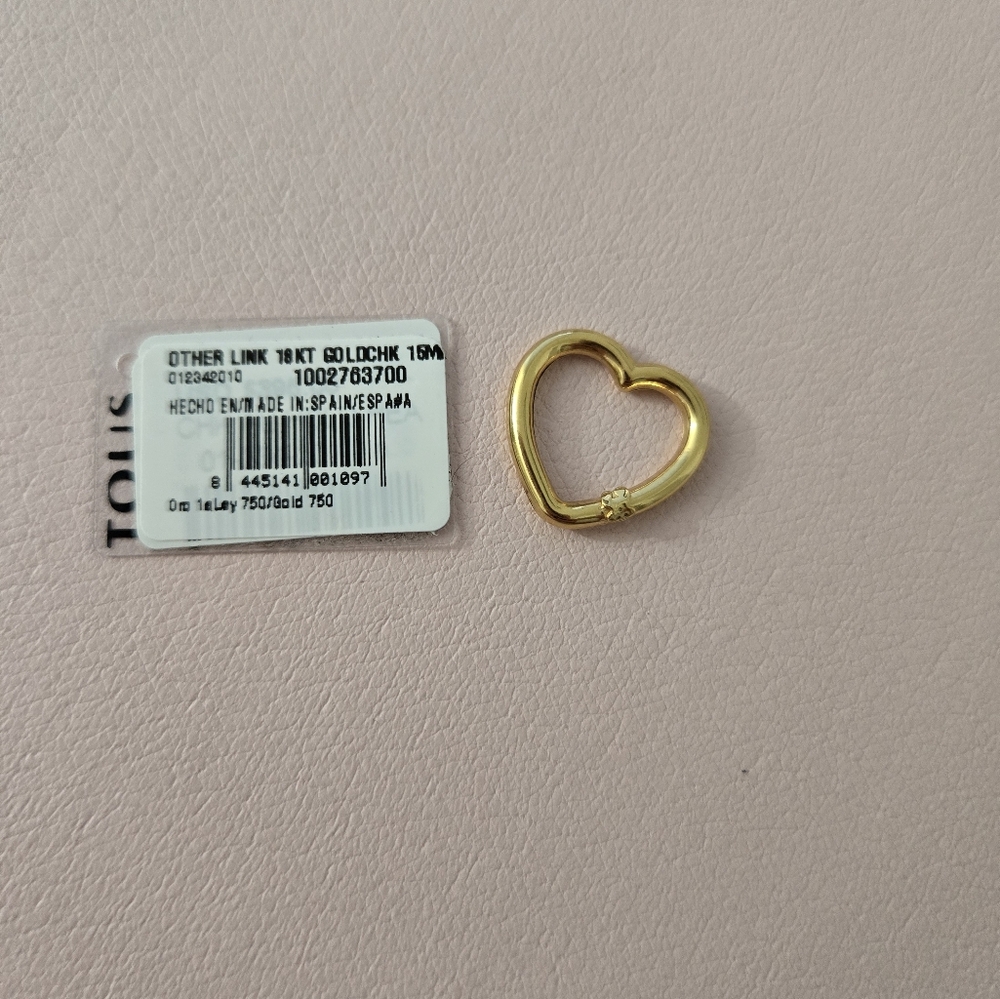 TOUS heart hold carabiner clip/pendant. 18k yellow gold.